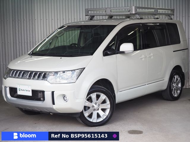 2016 Mitsubishi Delica D5