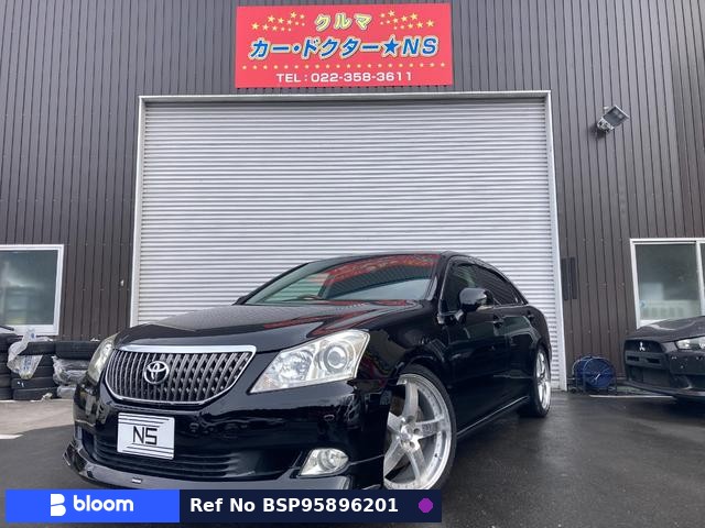 2011 Toyota Crown Majesta