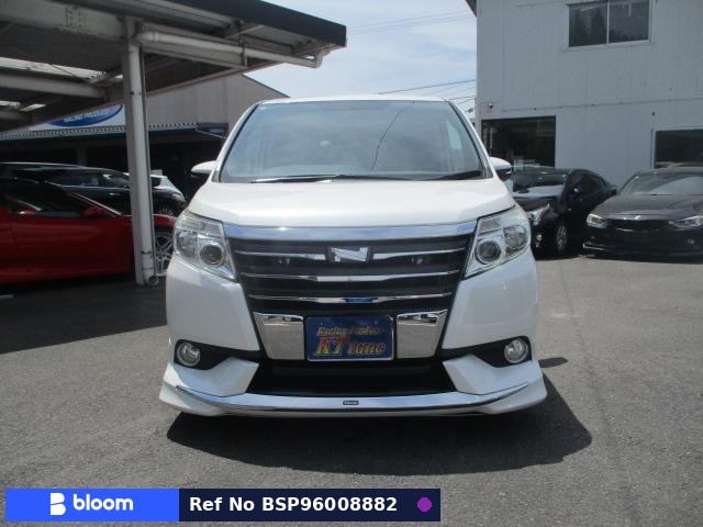 2014 Toyota Noah