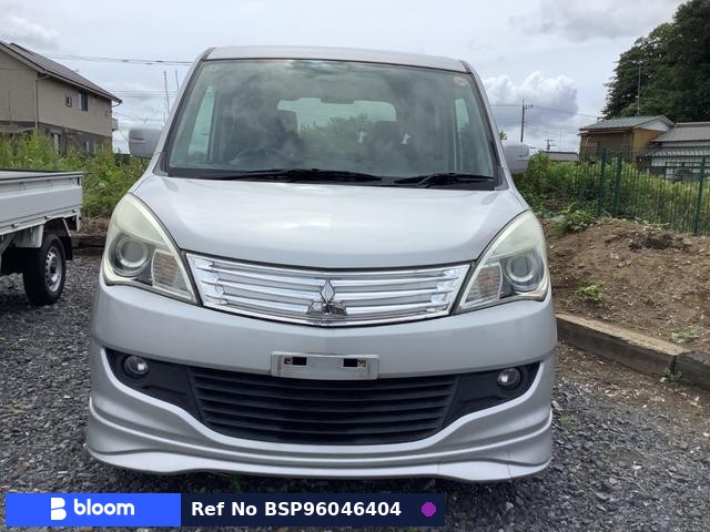 2012 Mitsubishi Delica D2