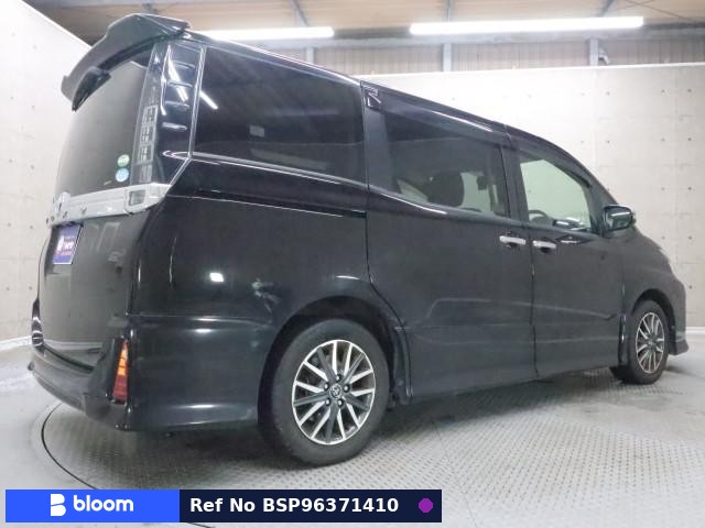2016 Toyota Voxy
