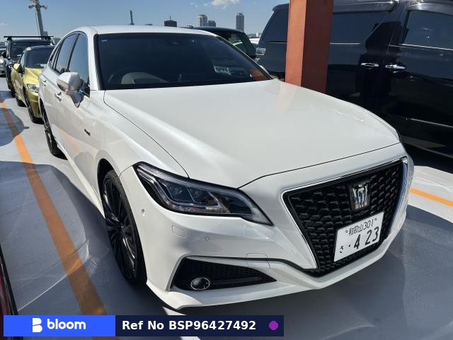 2018 Toyota Crown Hybrid
