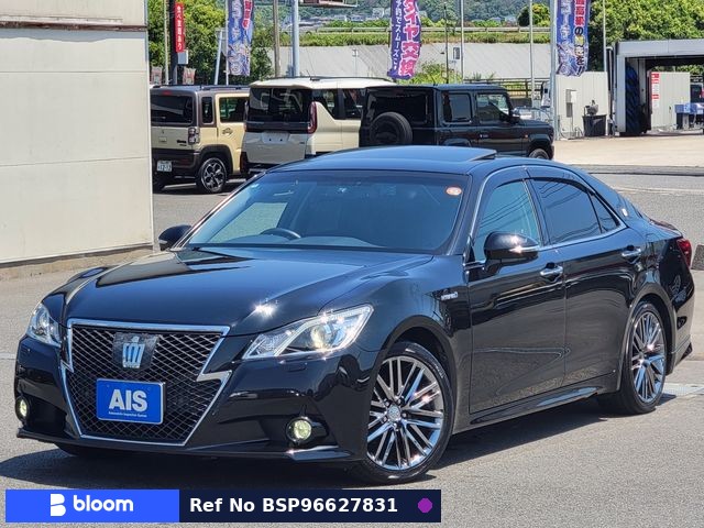2014 Toyota Crown Hybrid