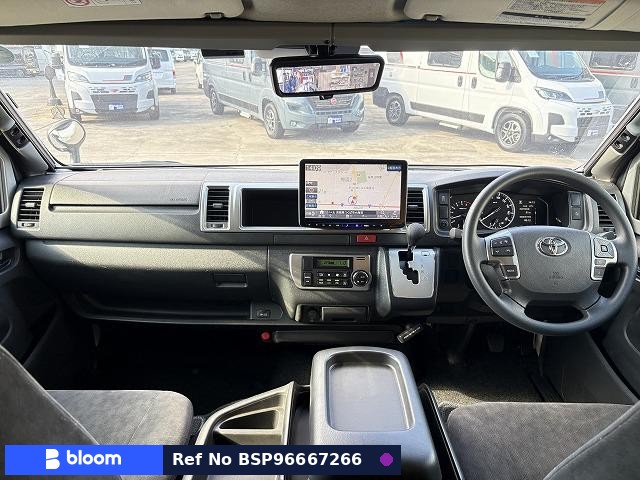 2022 Toyota Hiace Wagon