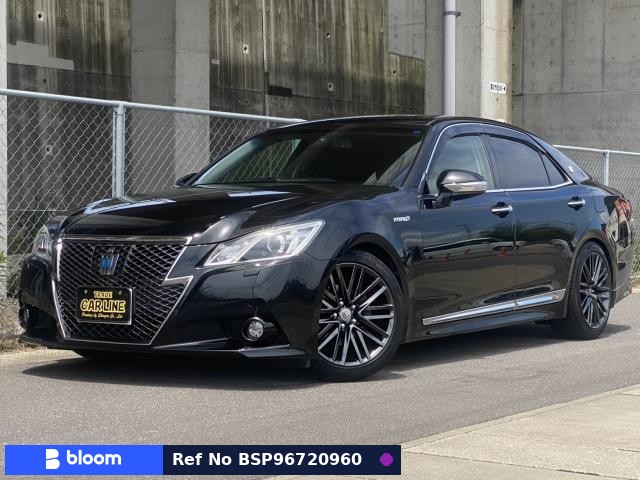 2013 Toyota Crown Hybrid
