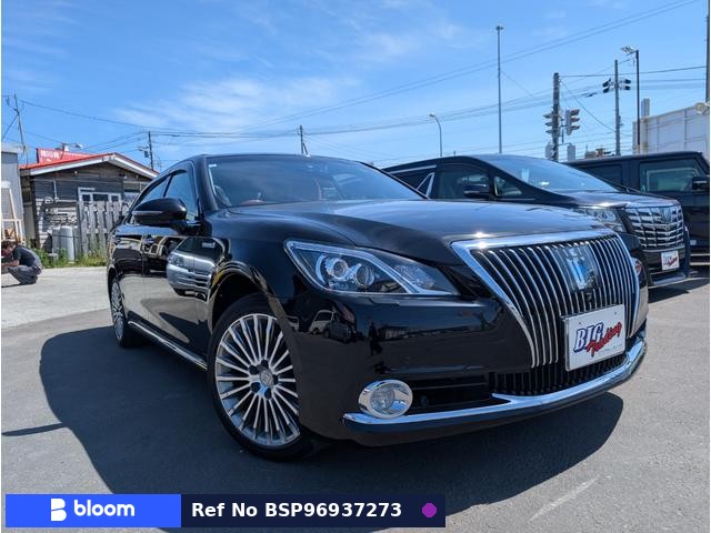 2014 Toyota Crown Majesta