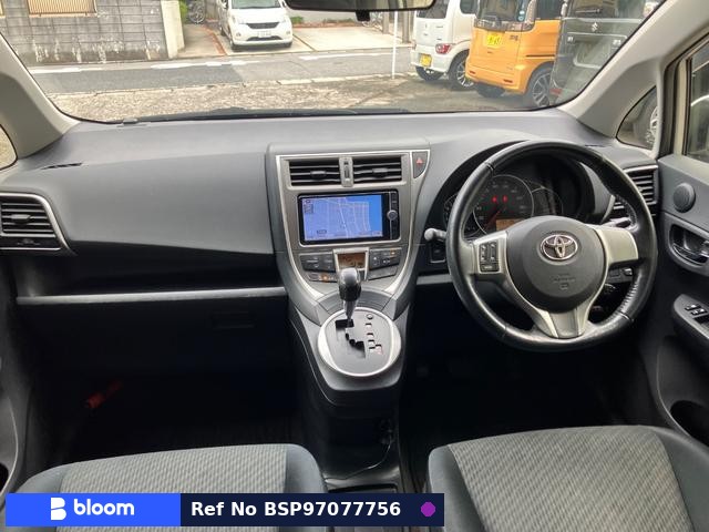 2012 Toyota Ractis