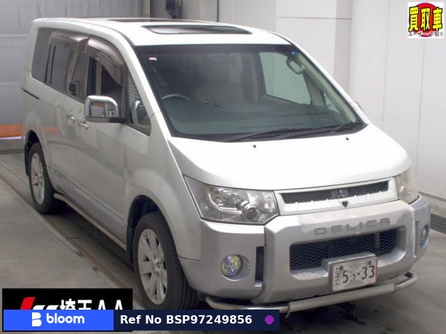 2009 Mitsubishi Delica D5