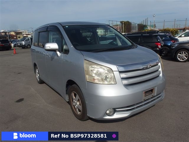 2008 Toyota Noah