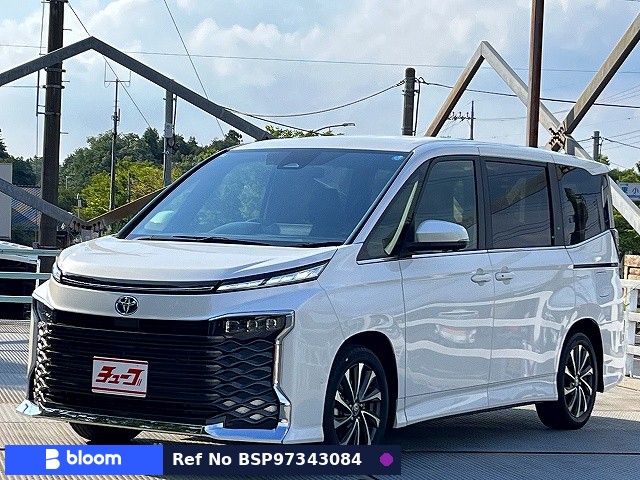 2025 Toyota Voxy