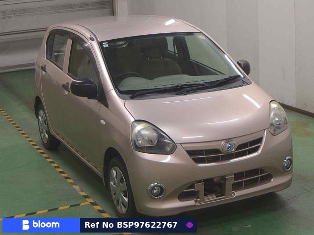 2013 Daihatsu Mira ES