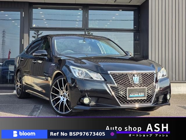 2013 Toyota Crown Hybrid