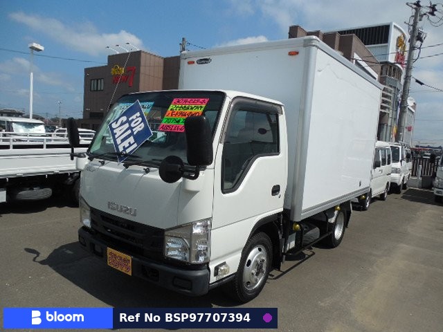 2017 Isuzu ELF Truck