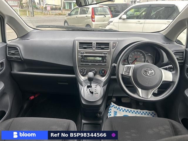 2011 Toyota Ractis