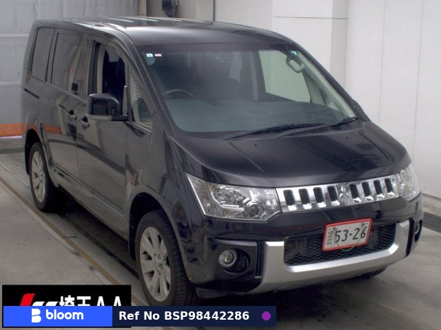 2017 Mitsubishi Delica D5