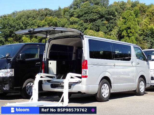 2022 Toyota Hiace VAN