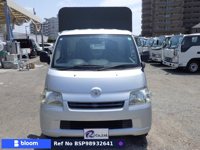 2017 Toyota Liteace Truck