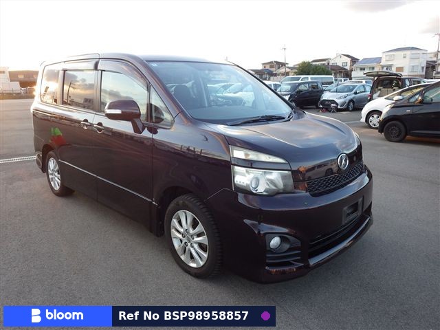 2010 Toyota Voxy