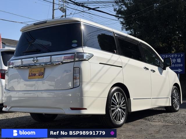 2014 Nissan Elgrand