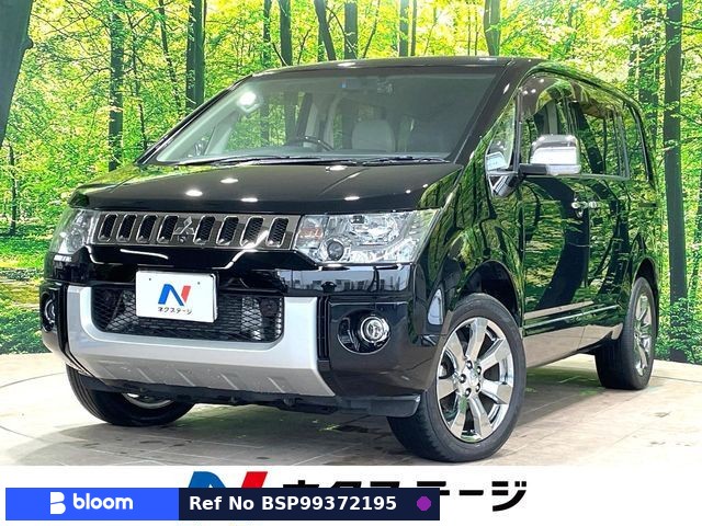 2014 Mitsubishi Delica D5