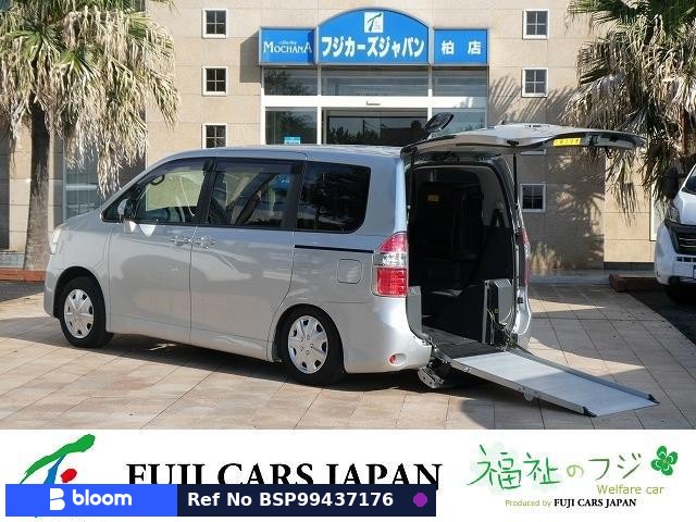 2009 Toyota Noah