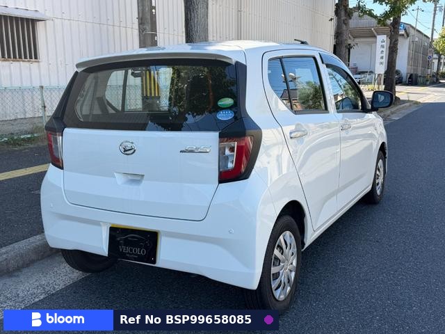 2018 Daihatsu Mira ES