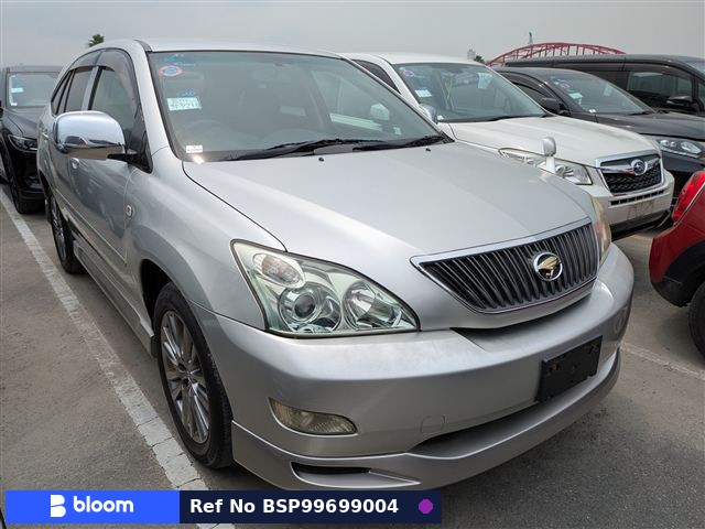2004 Toyota Harrier
