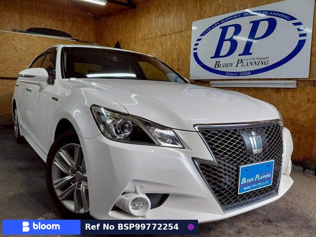2014 Toyota Crown Hybrid