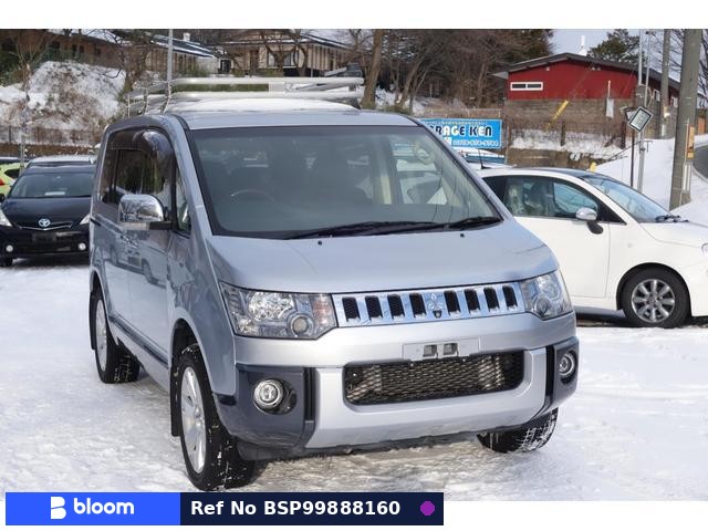 2016 Mitsubishi Delica D5