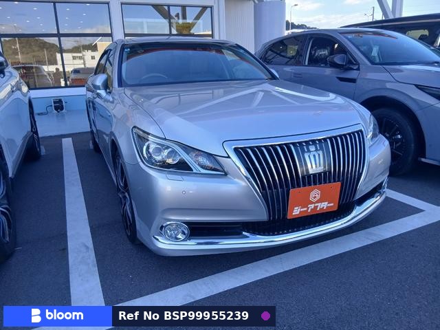2016 Toyota Crown Majesta