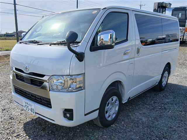Toyota Hiace V