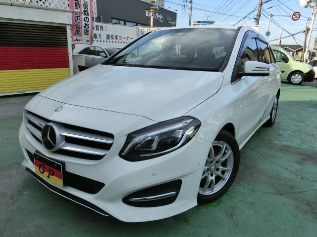 Mercedes-Benz B180
