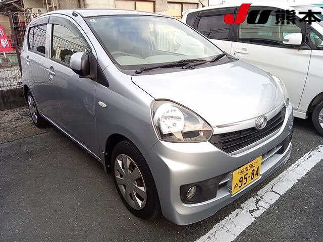 Daihatsu Mira ES
