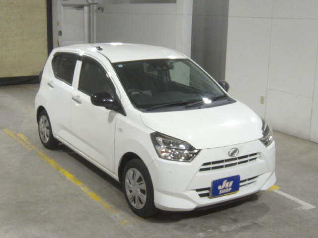 2018 Daihatsu Mira ES