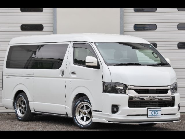 Toyota Hiace V