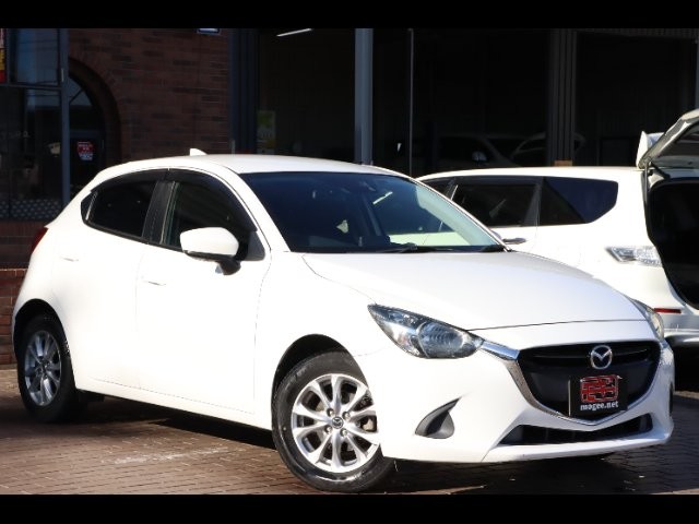 2016 Mazda Demio