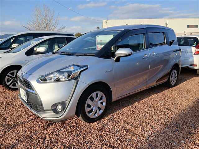 2016 Toyota Sienta HV