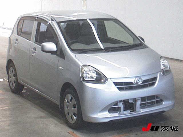 2012 Daihatsu Mira ES