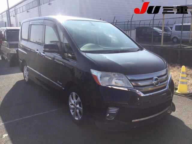 2013 Nissan Serena HV