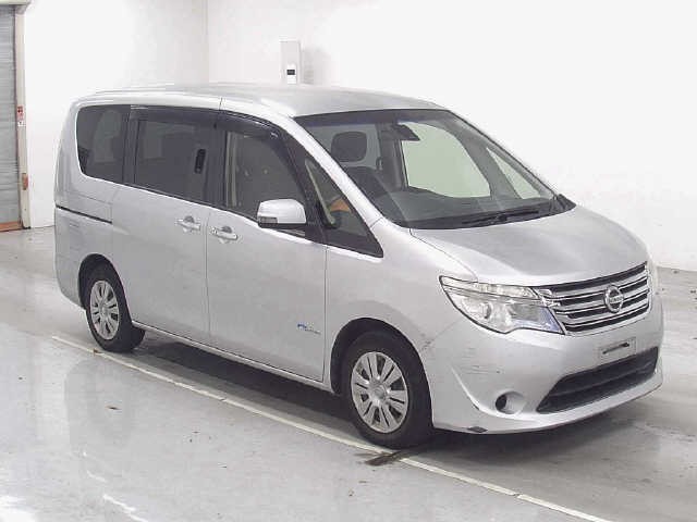 2016 Nissan Serena HV