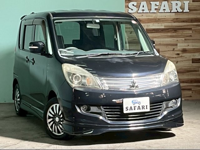 2011 Mitsubishi Delica D2