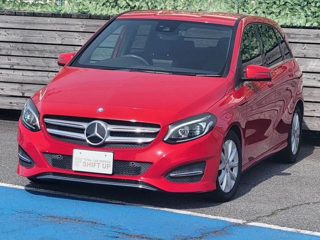 Mercedes-Benz B180