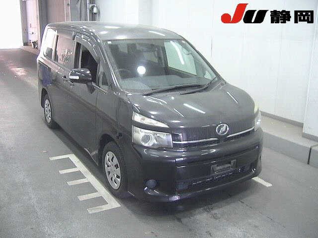 2010 Toyota Voxy