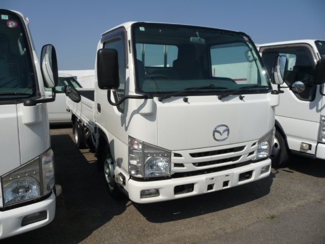 Mazda Titan