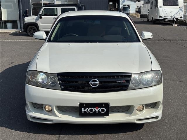 2002 Nissan Gloria