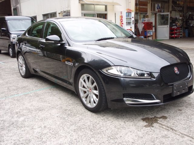 Jaguar XF