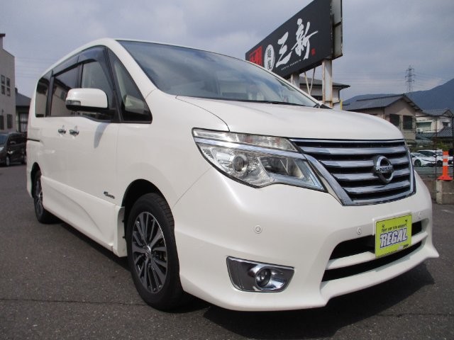 2014 Nissan Serena HV
