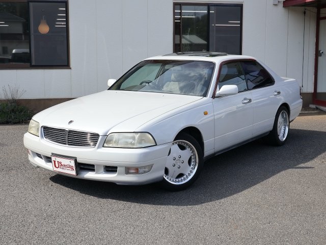 Nissan Leopard