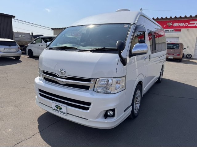 Toyota Hiace W