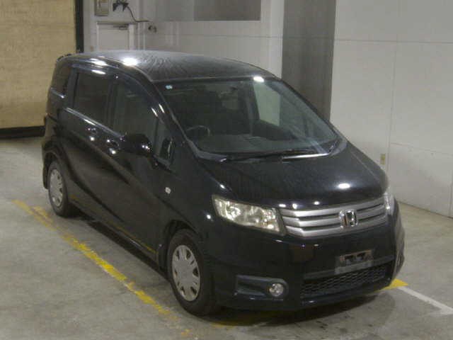 2010 Honda Freed Spike